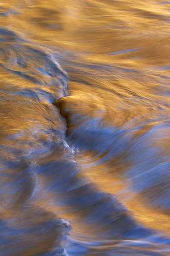 Abstract;Abstractions;Flowing;Patterns;Reflection;Reflections;River;Riverbed;Rivers;Shapes;Textures;Water;brook;creek;stream;waterway